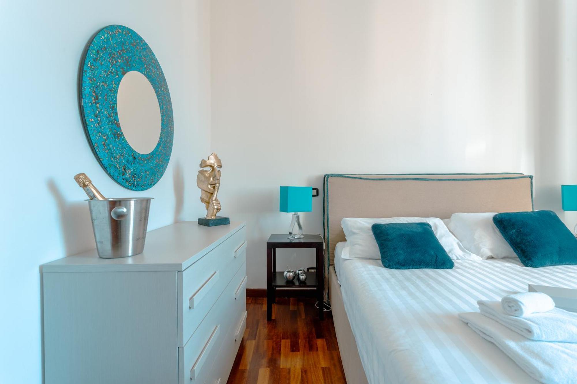 Piazza Di Spagna Apartment โรม ภายนอก รูปภาพ