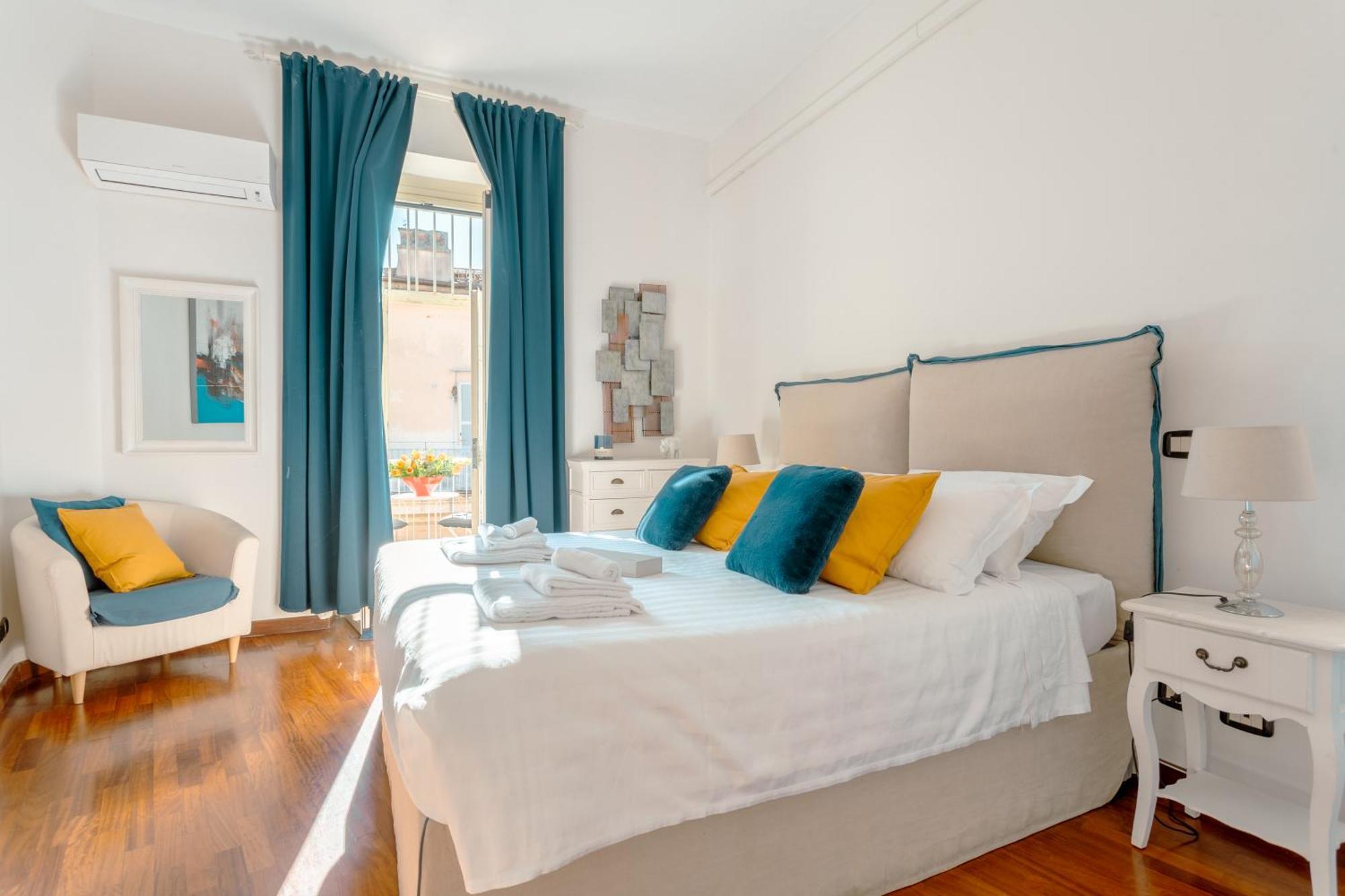 Piazza Di Spagna Apartment โรม ภายนอก รูปภาพ